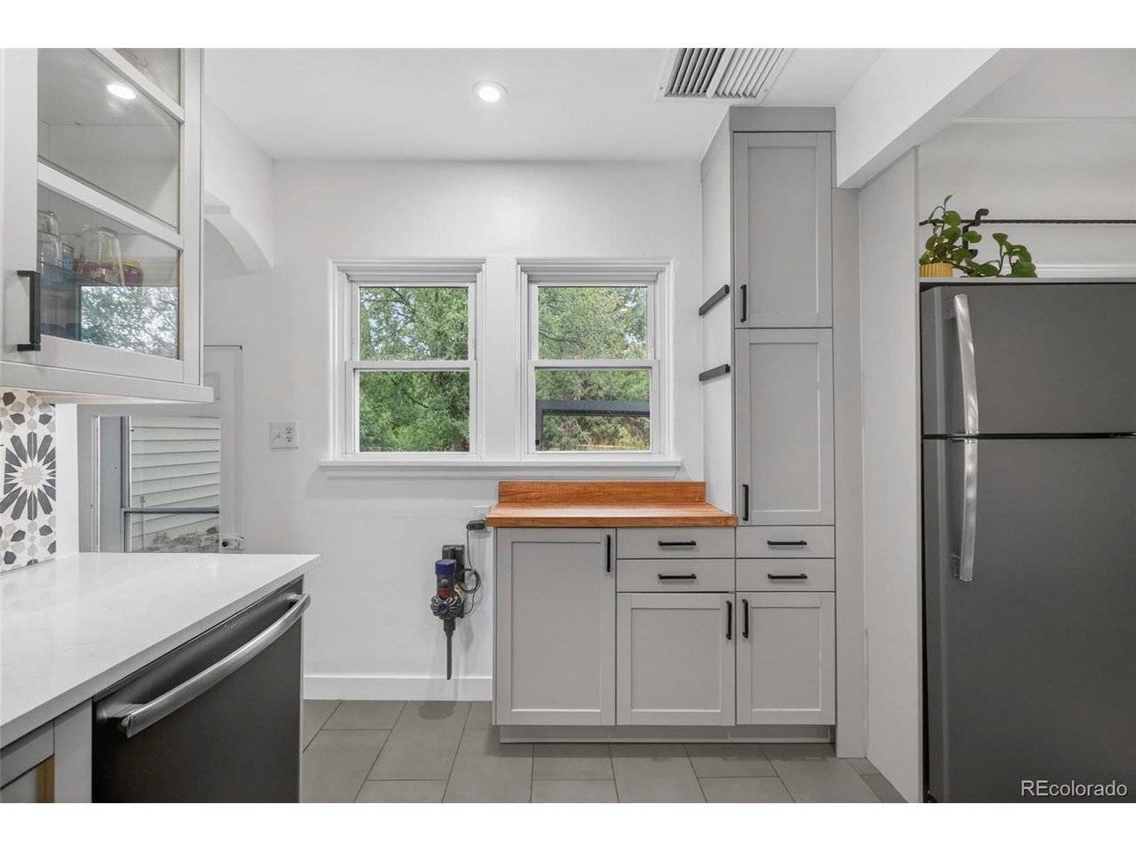 1050 Pikeview, Lakewood, CO 80215