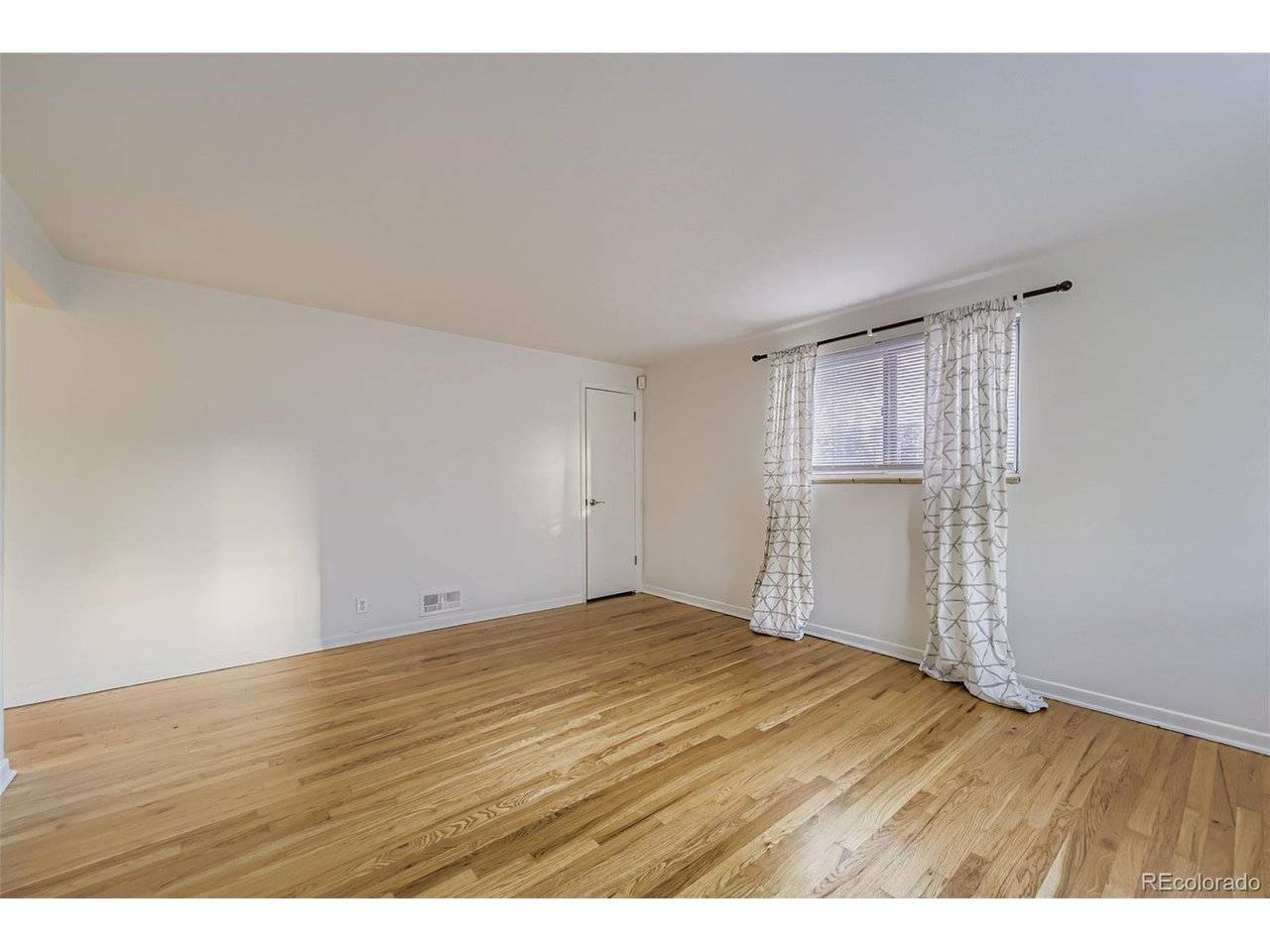 5230 Zuni, Denver, CO 80211