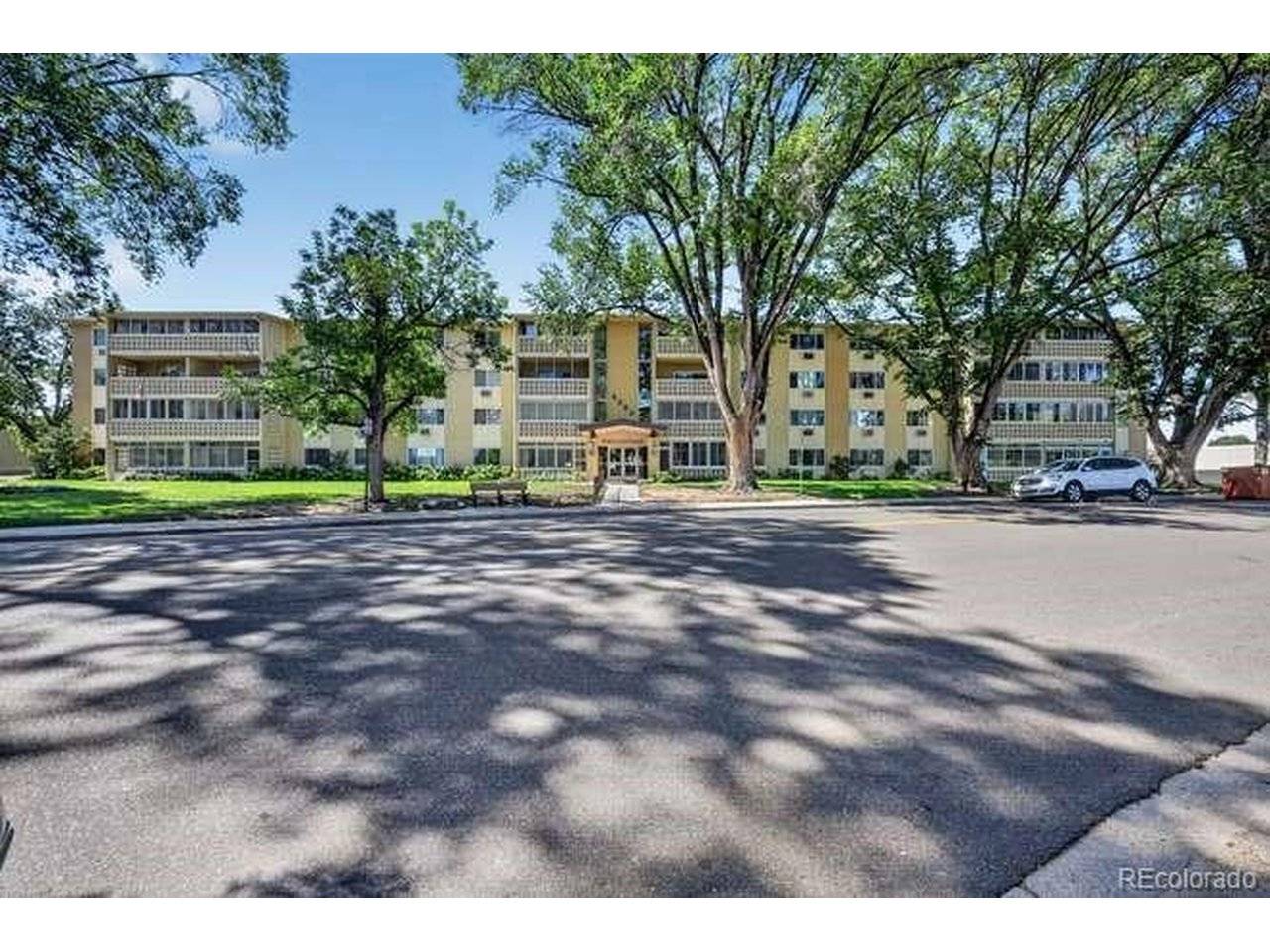 9380 E Center #65-1B, Denver, CO 80247
