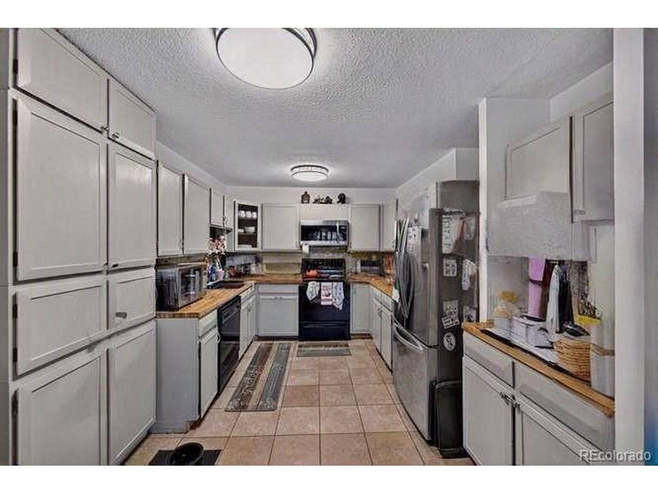 9380 E Center #65-1B, Denver, CO 80247