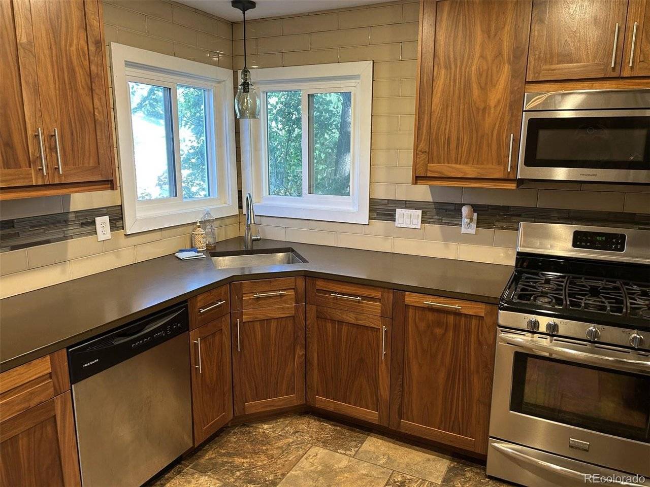 1207 Joliet, Aurora, CO 80010