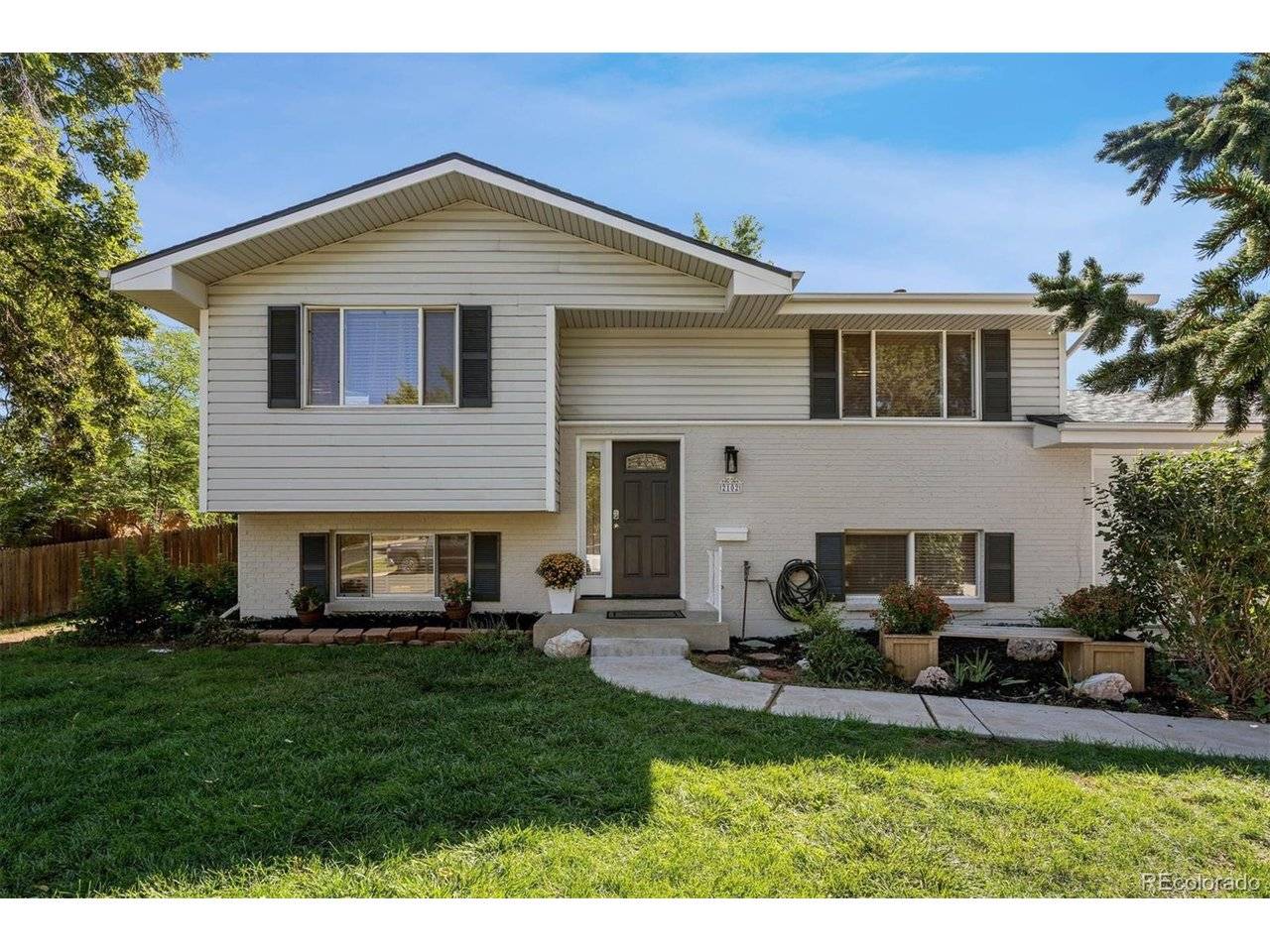 2102 S Brentwood, Lakewood, CO 80227