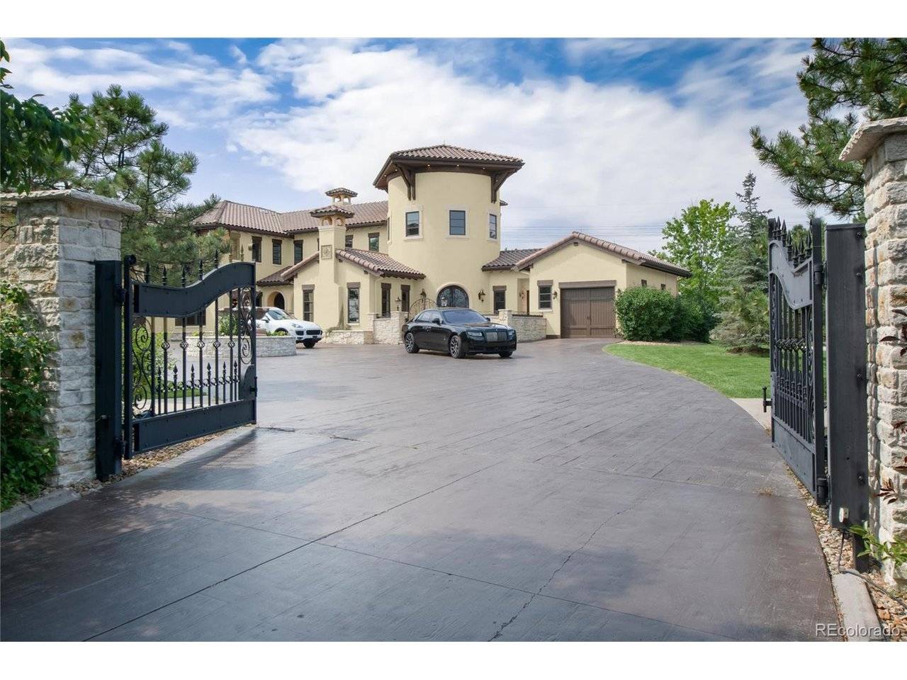 8417 High Ridge, Castle Pines, CO 80108