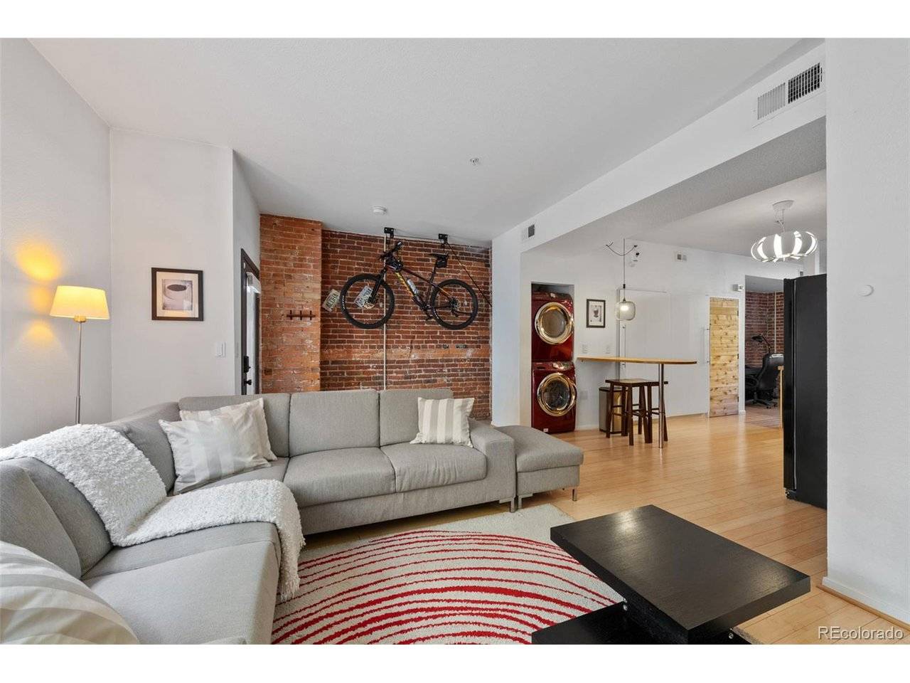 3225 Blake #8, Denver, CO 80205