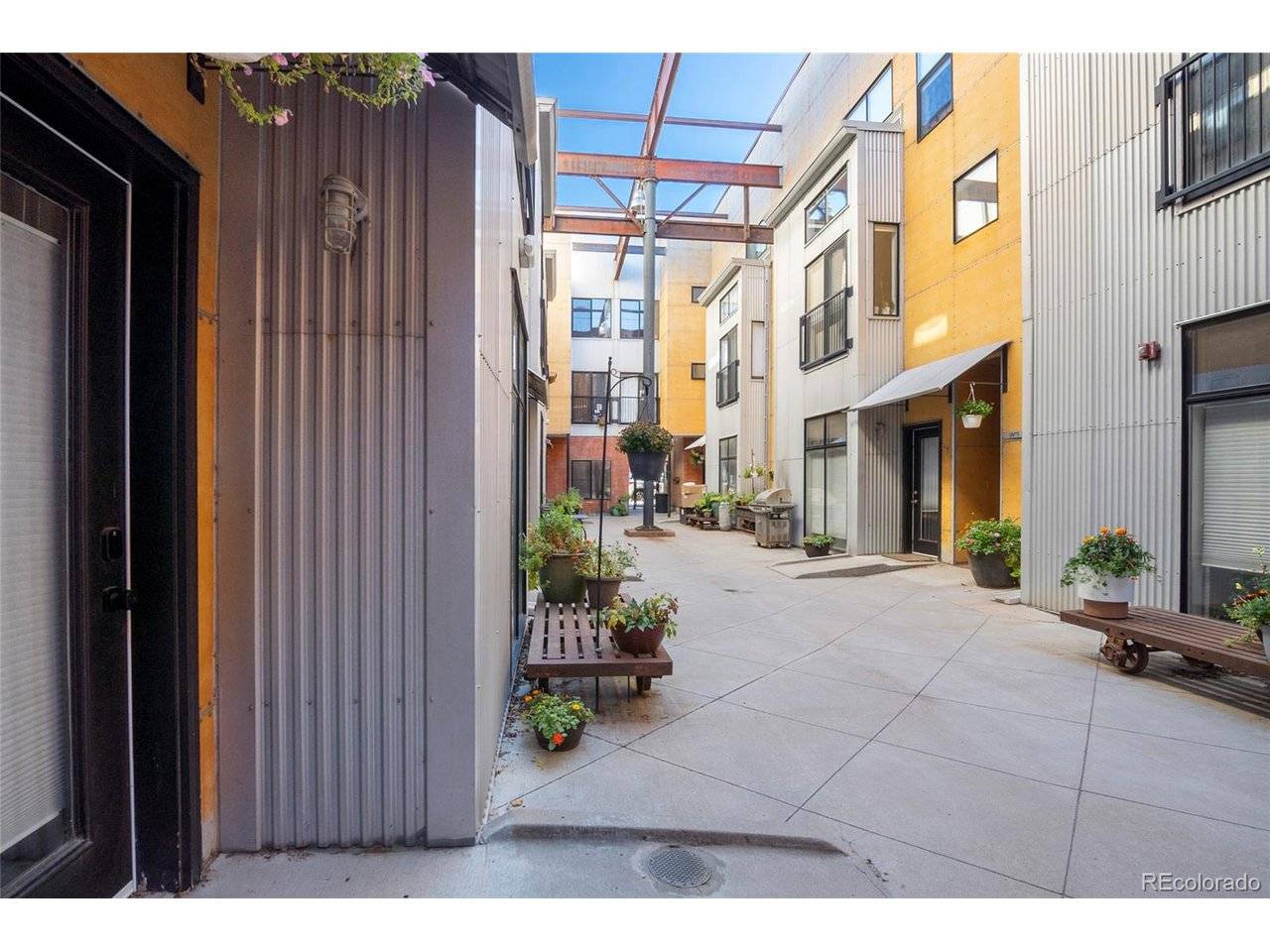 3225 Blake #8, Denver, CO 80205