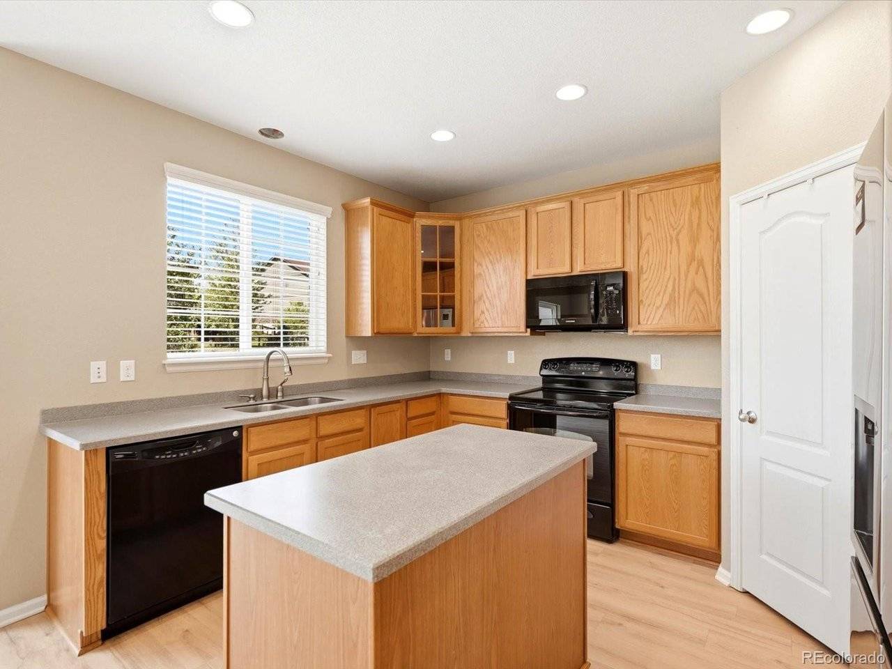 7181 S Oak Hill, Aurora, CO 80016