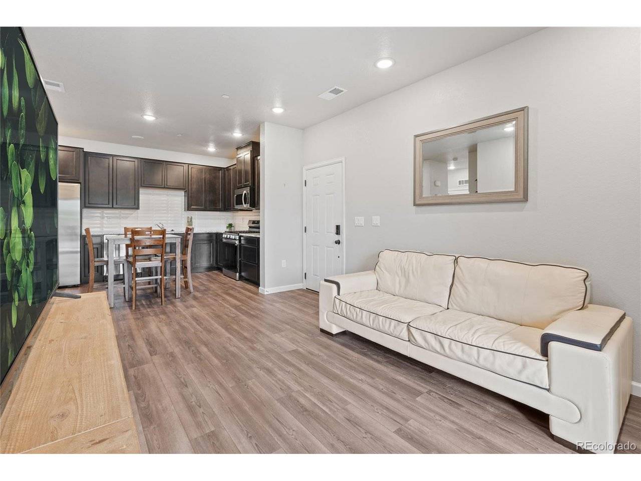 9962 W Victoria #102, Littleton, CO 80127