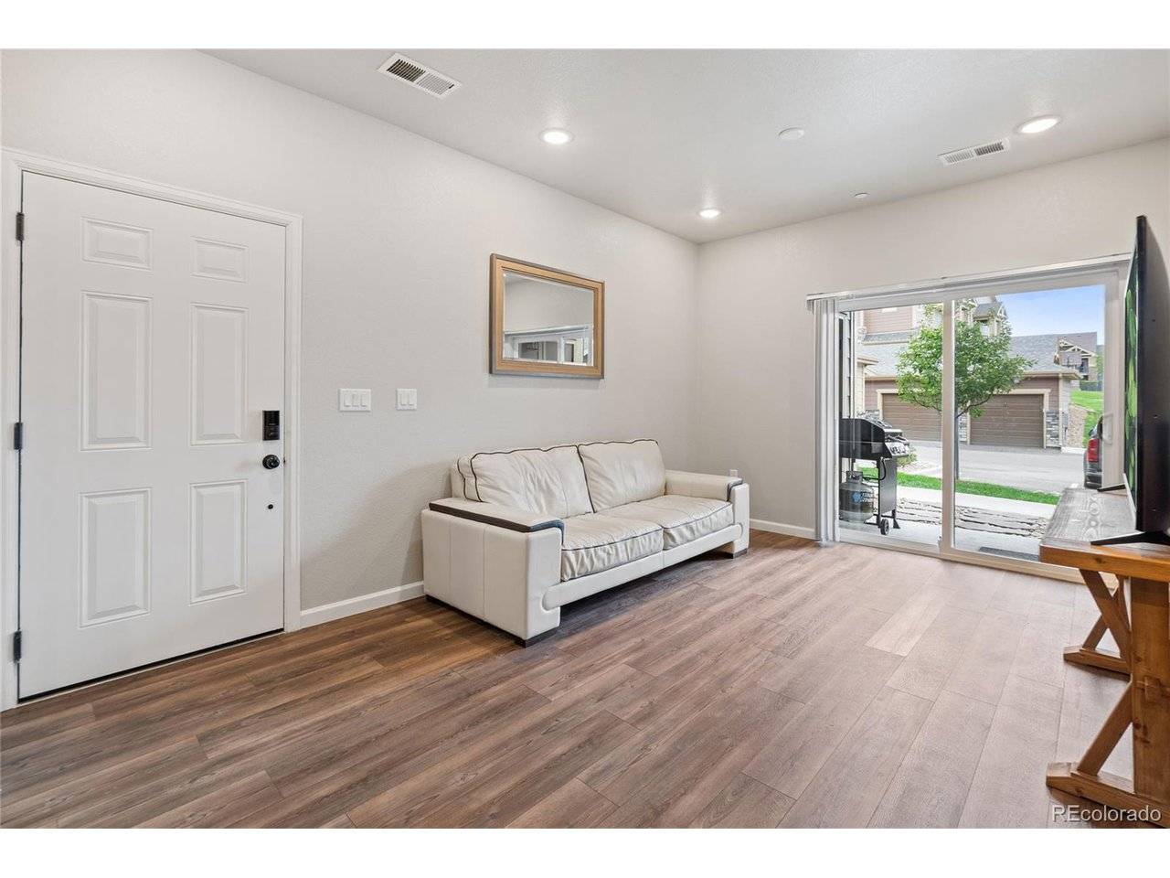 9962 W Victoria #102, Littleton, CO 80127