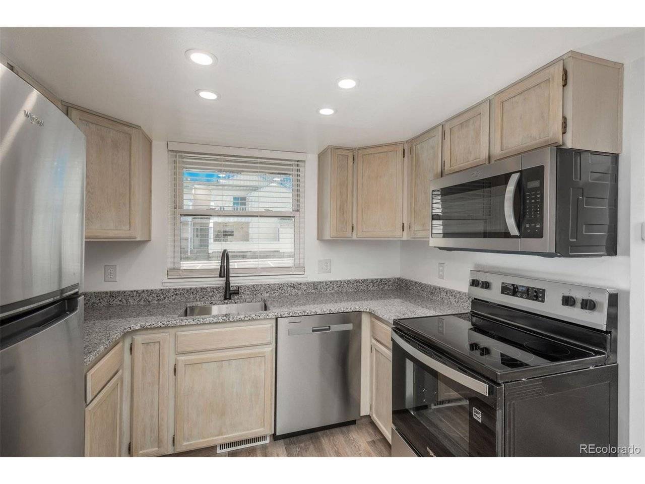 961 S Pitkin, Aurora, CO 80017