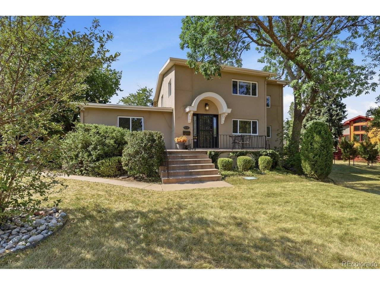 1796 W Lake, Littleton, CO 80120
