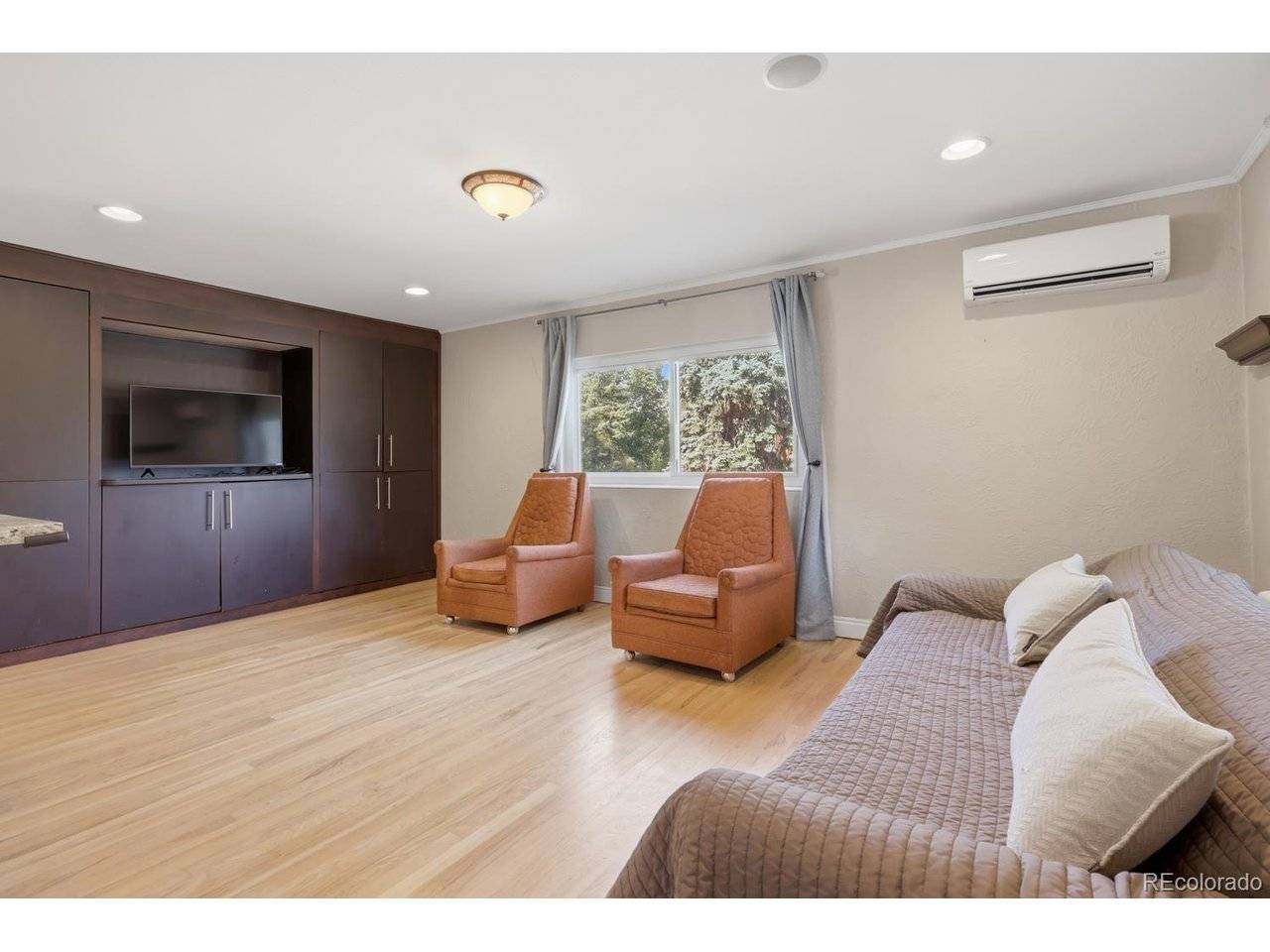 1796 W Lake, Littleton, CO 80120
