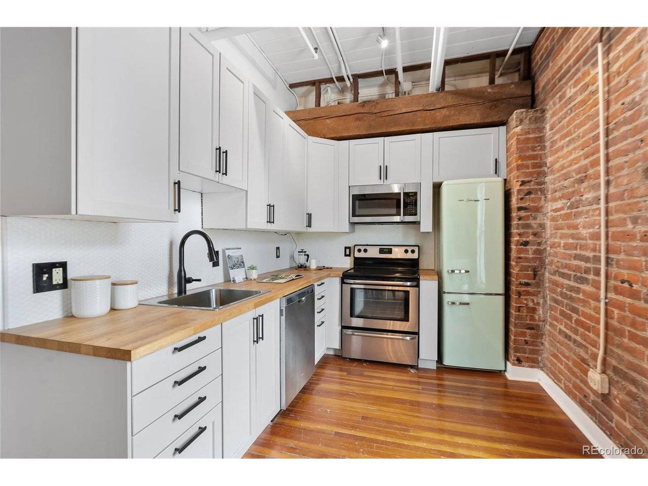 1940 Blake #302, Denver, CO 80202