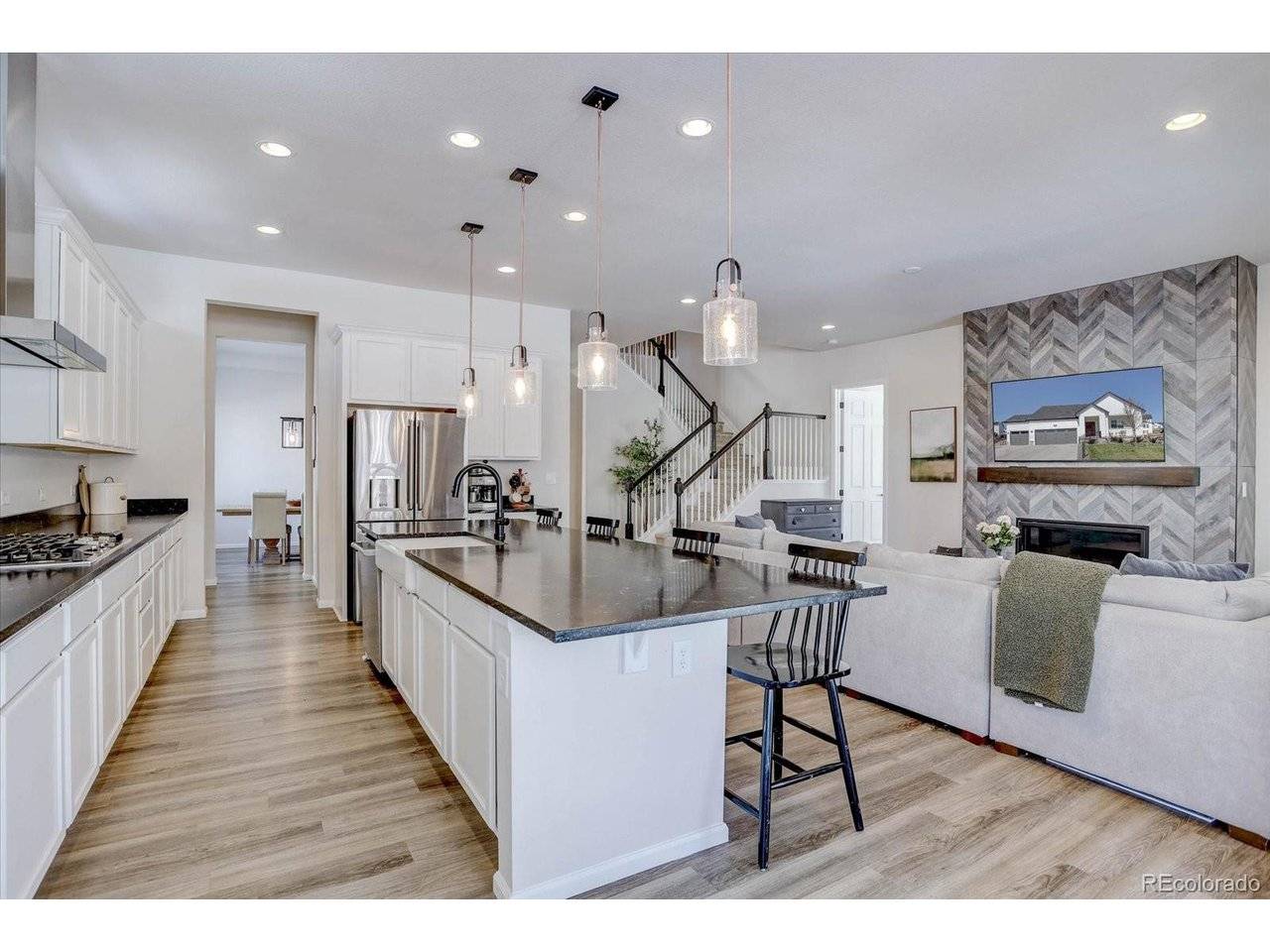 1397 Hart, Elizabeth, CO 80107