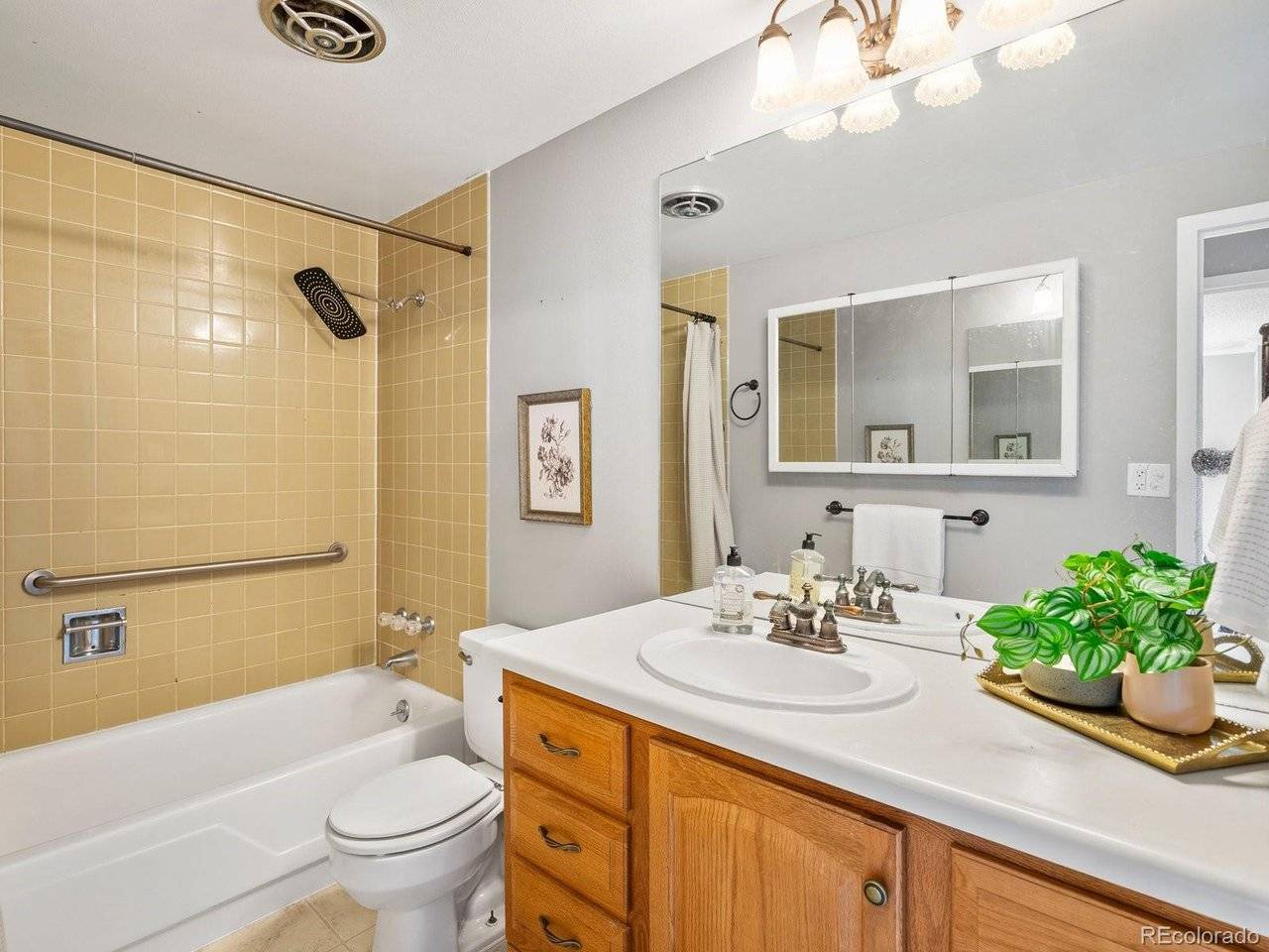 1850 Folsom #402, Boulder, CO 80302
