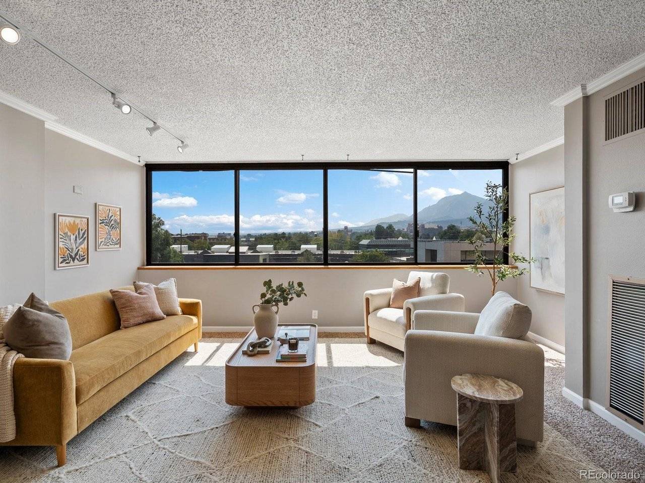 1850 Folsom #402, Boulder, CO 80302