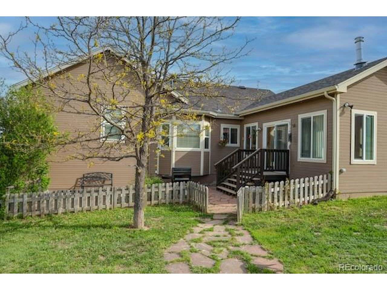 2501 Remington, Elizabeth, CO 80107