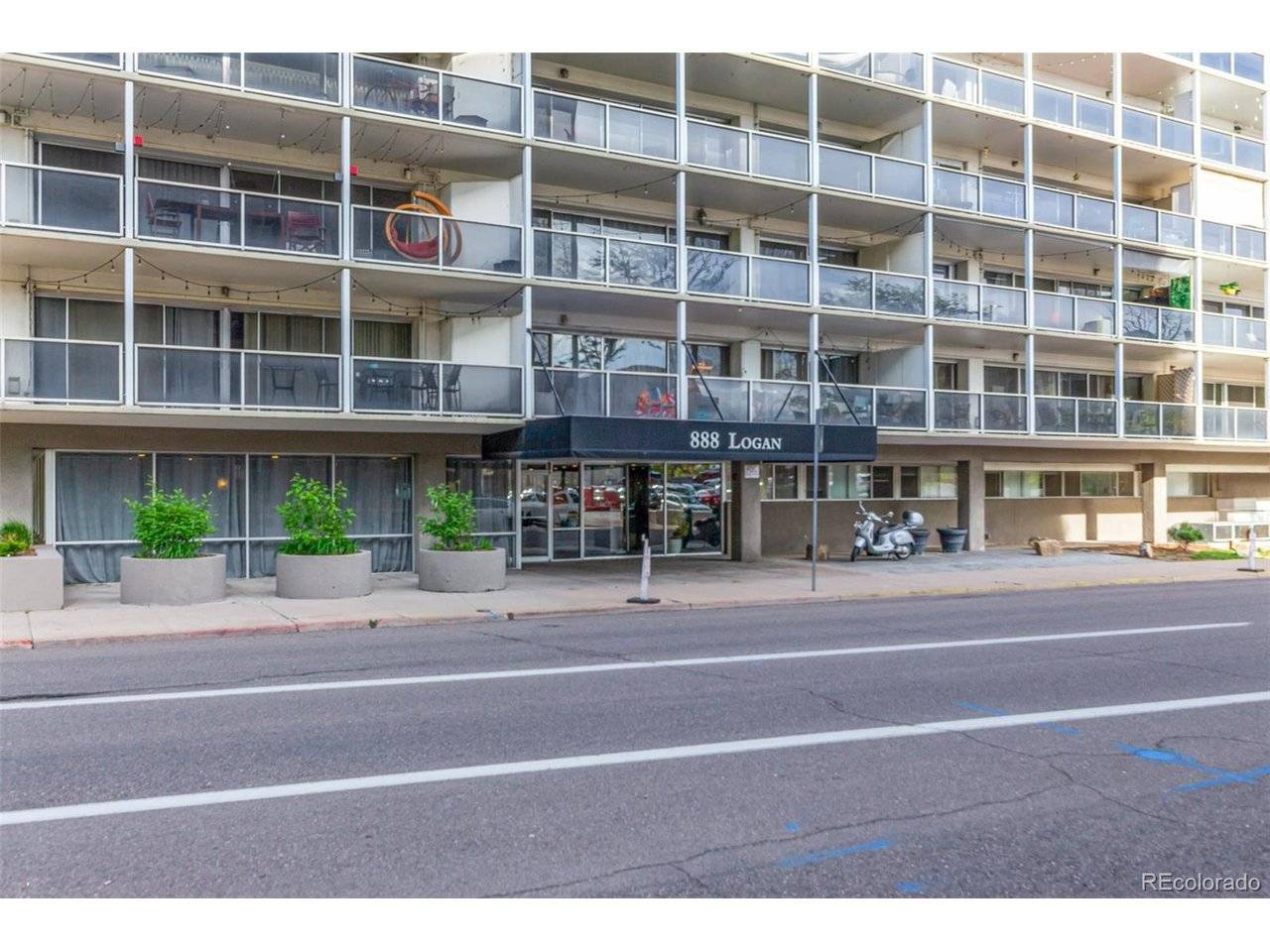 888 N Logan #2F, Denver, CO 80203