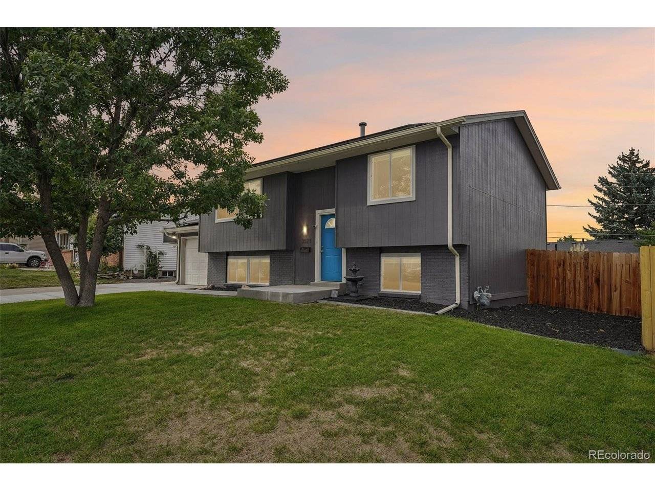 3521 W Mountain, Englewood, CO 80110