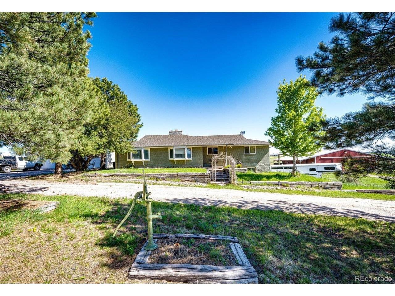2487 Pinto, Elizabeth, CO 80107