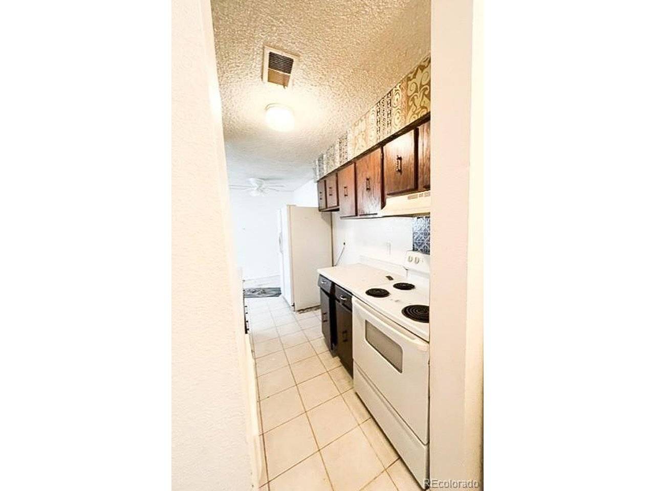 7755 E Quincy #105A6, Denver, CO 80237
