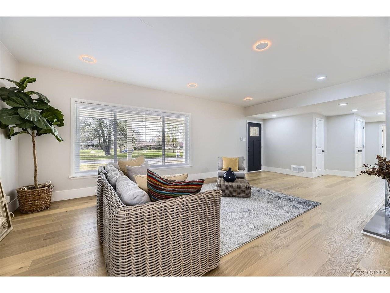 2930 Monaco, Denver, CO 80207