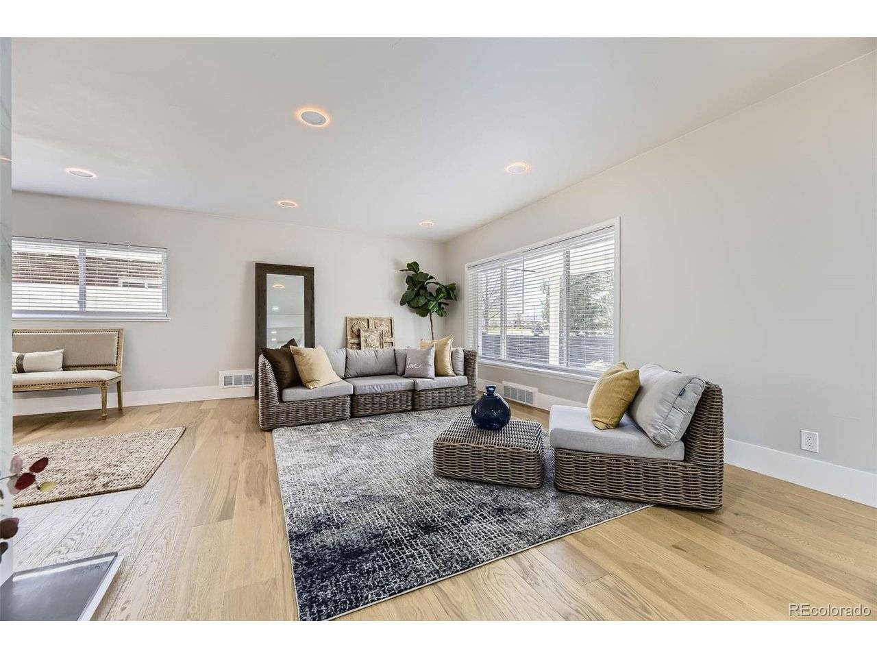 2930 Monaco, Denver, CO 80207