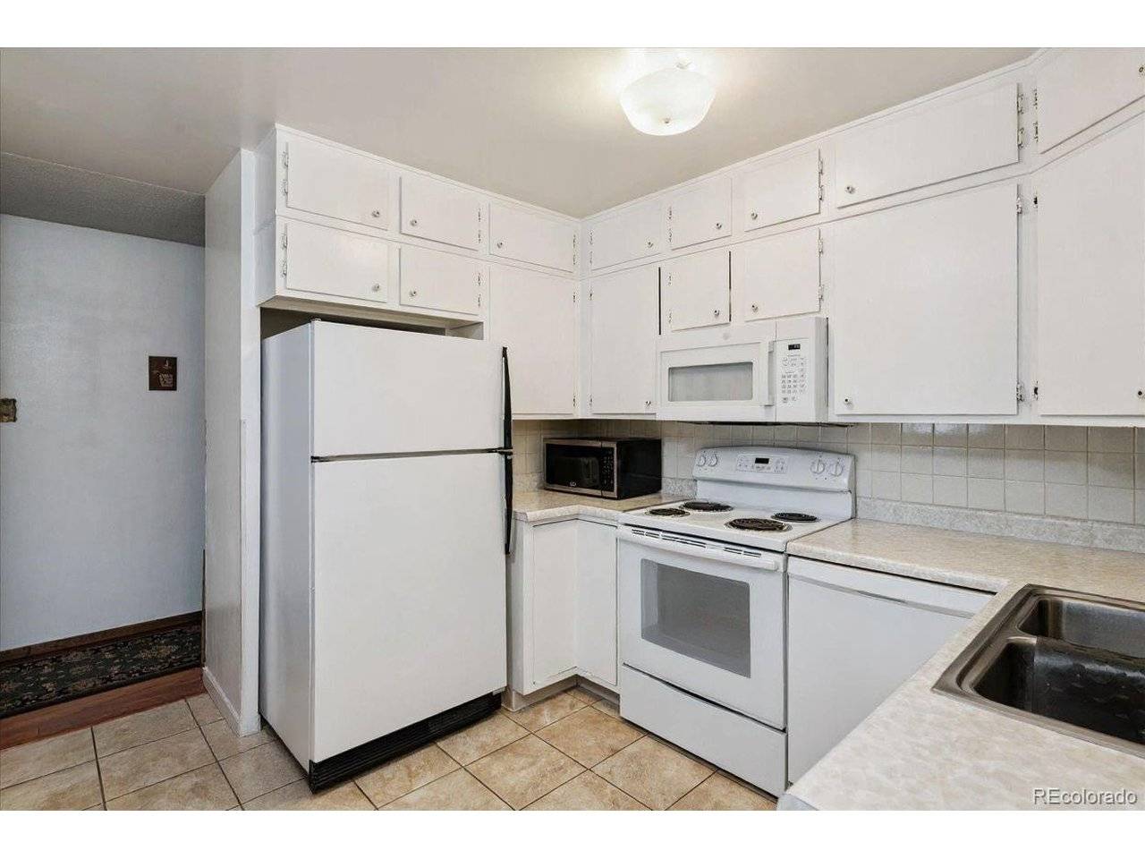 680 S Alton #9B, Denver, CO 80247