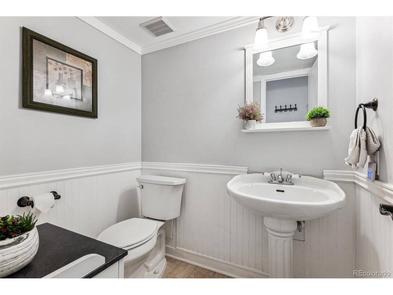 7250 Eastmoor #122, Denver, CO 80237