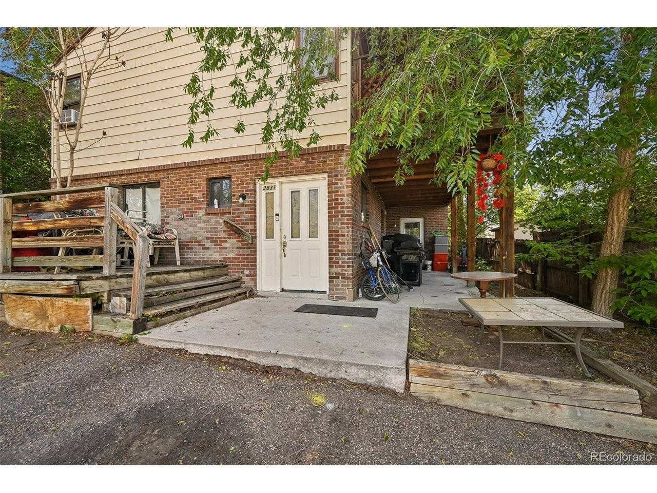 3831 S Knox, Denver, CO 80236