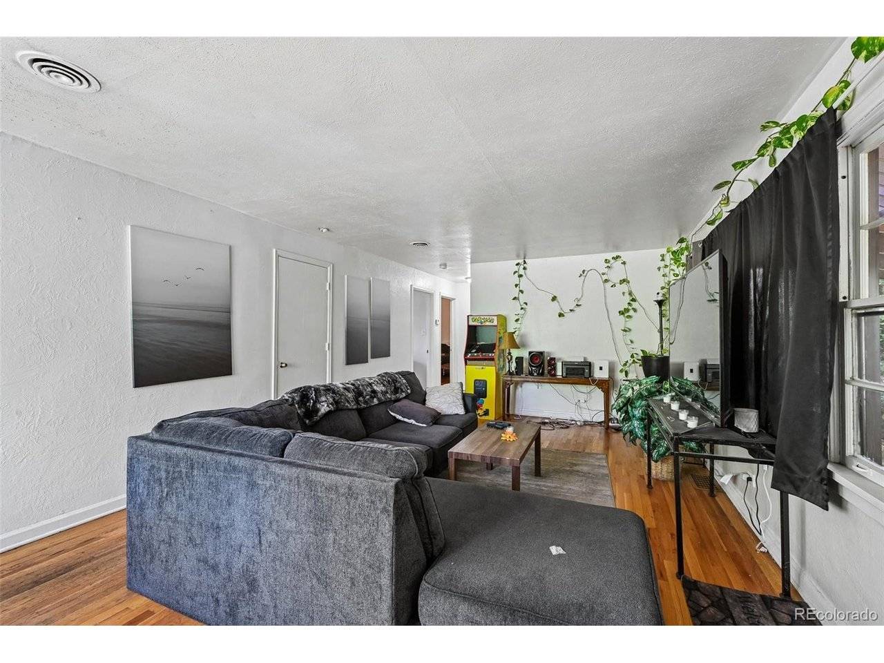 3831 S Knox, Denver, CO 80236