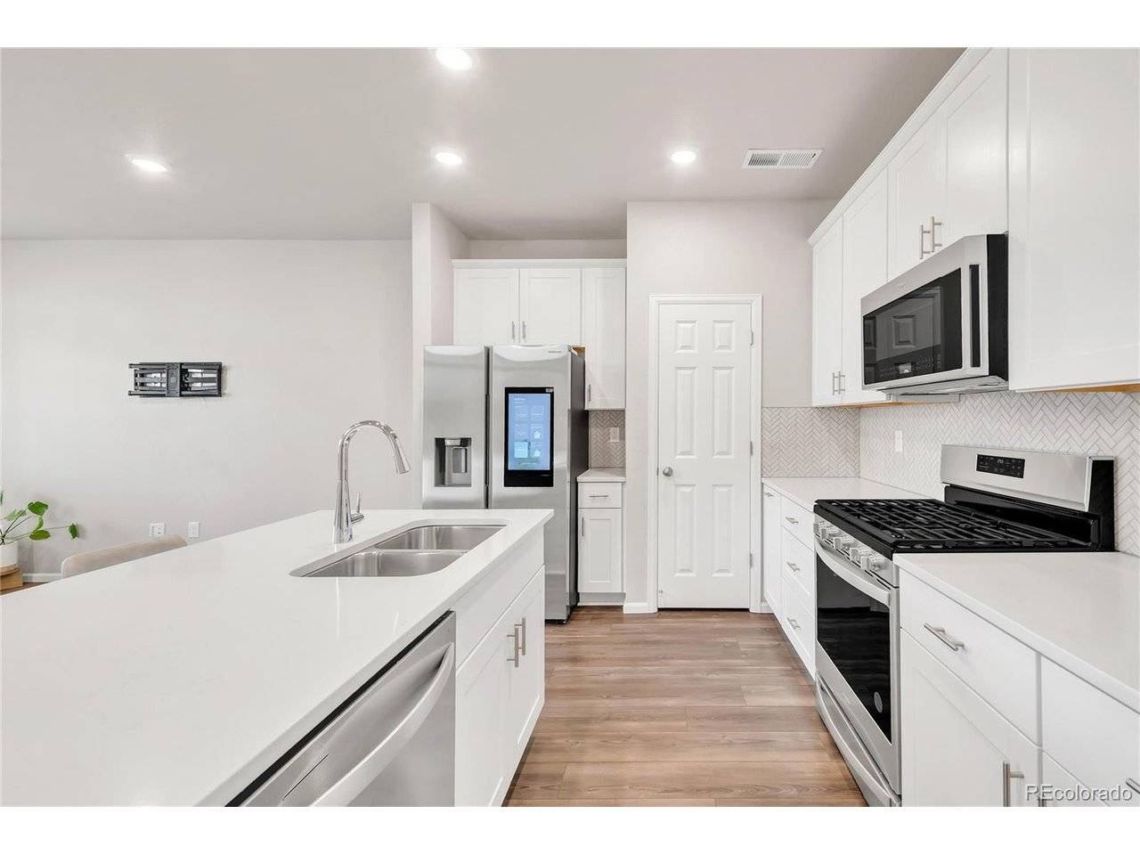 11424 W Belleview, Littleton, CO 80127