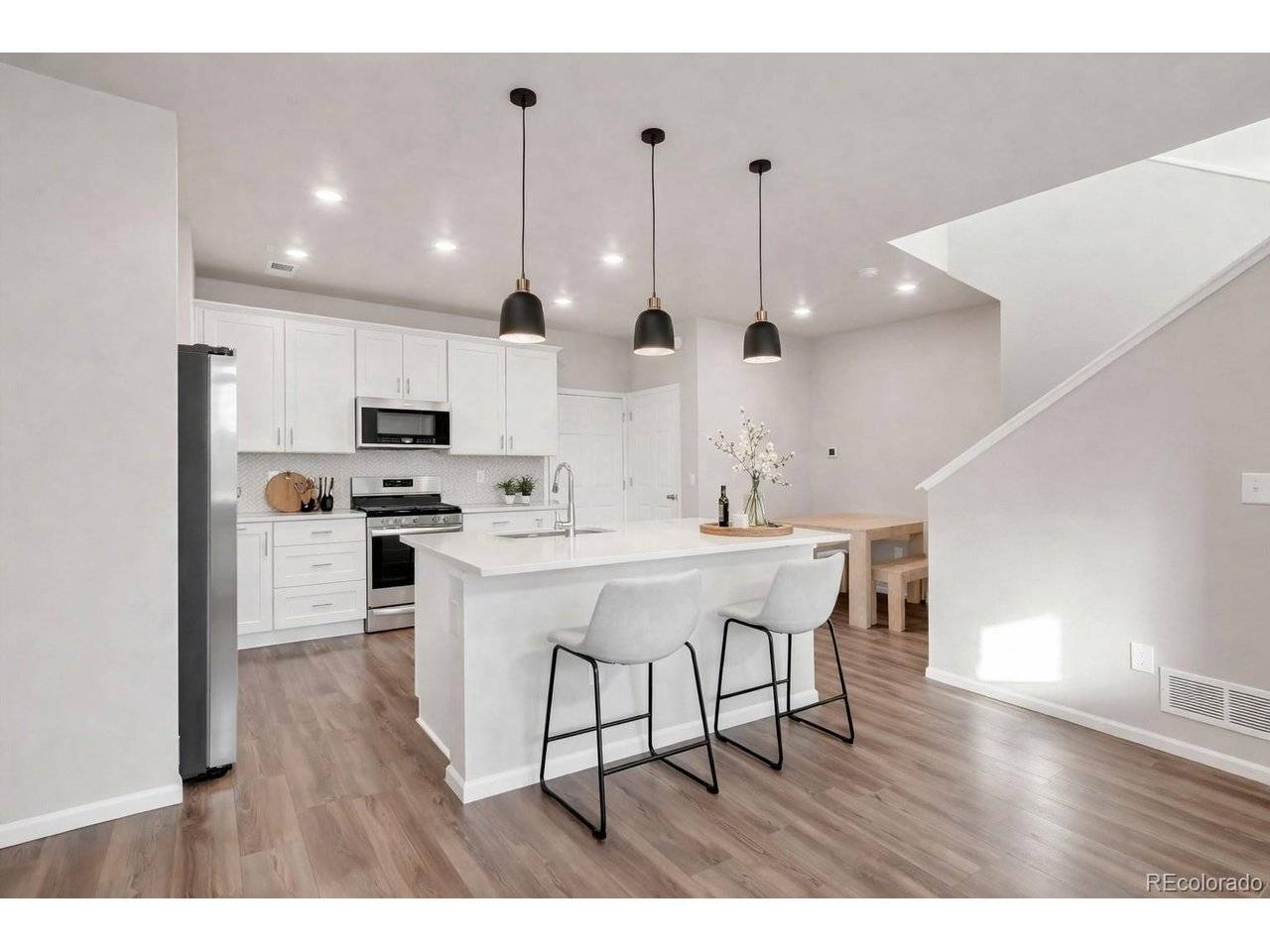 11424 W Belleview, Littleton, CO 80127