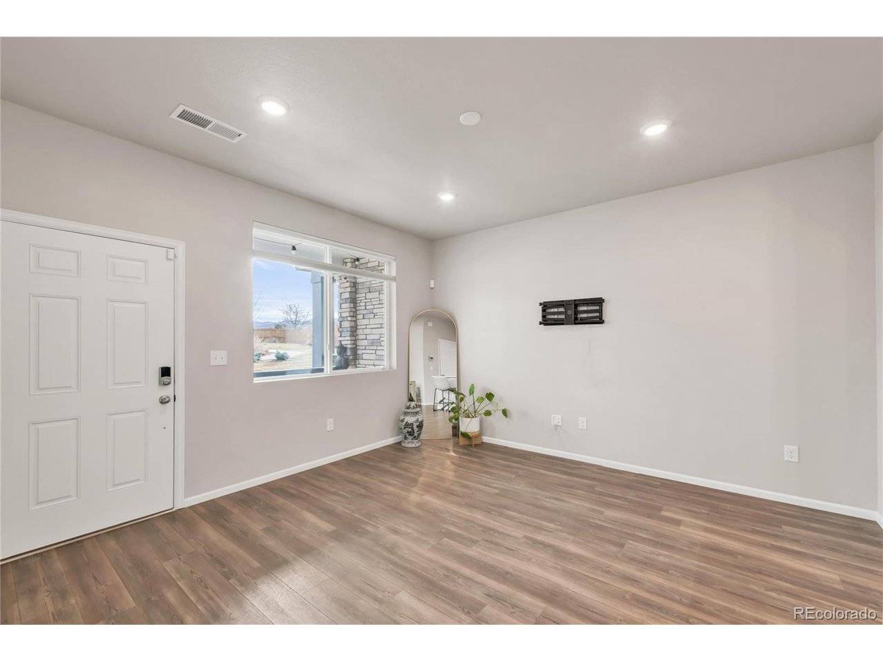 11424 W Belleview, Littleton, CO 80127