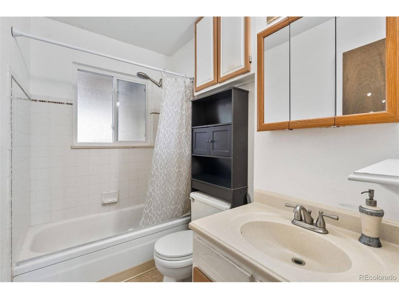 4096 London, Colorado Springs, CO 80916