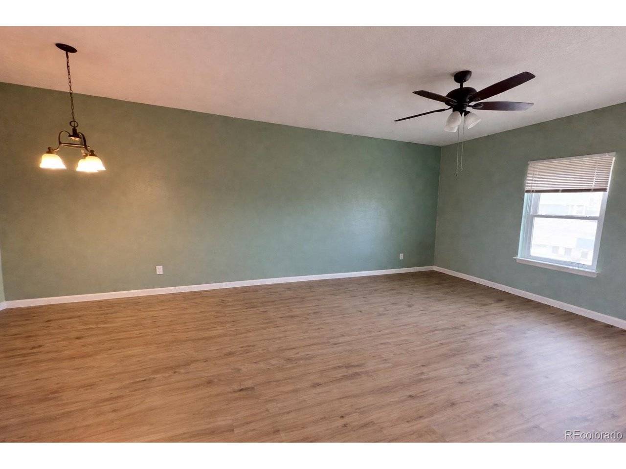 55699 E 31st, Strasburg, CO 80136