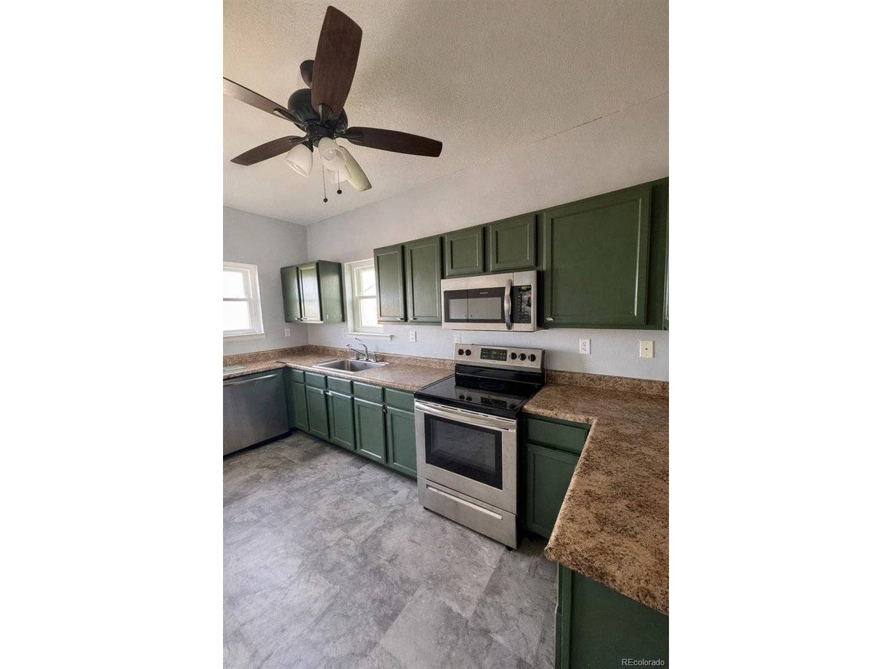 55699 E 31st, Strasburg, CO 80136