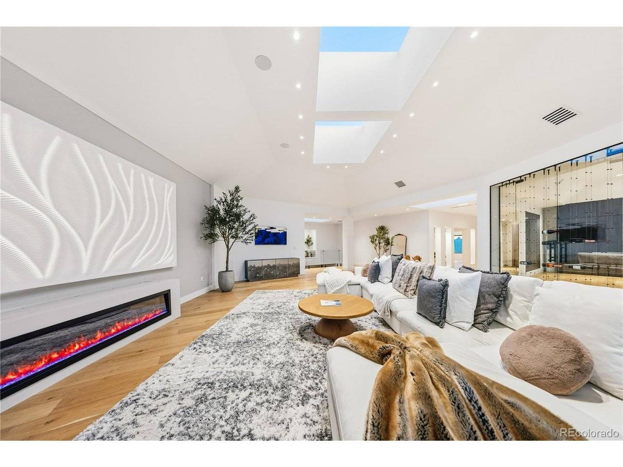49 Charlou, Cherry Hills Village, CO 80111