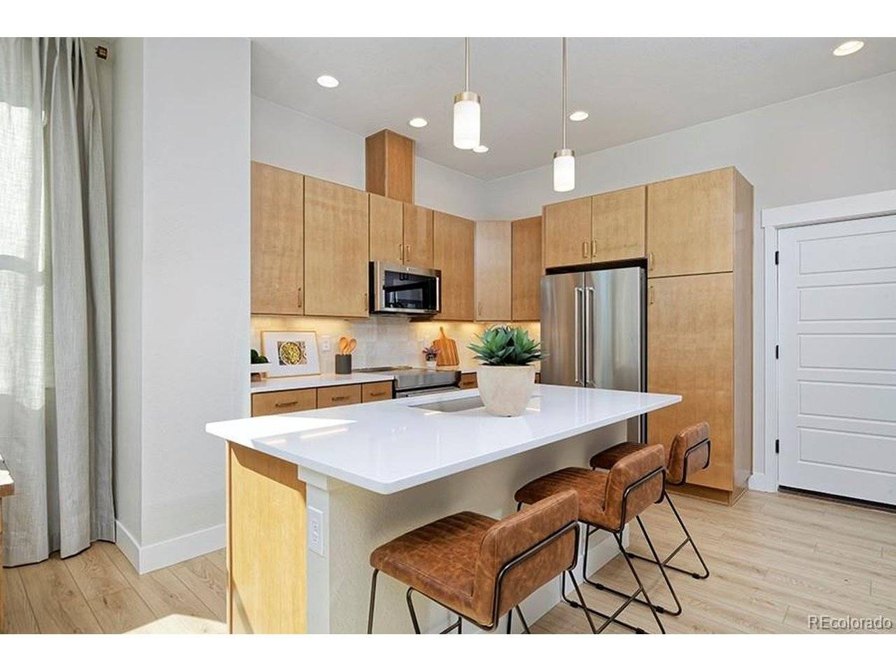 2876 S Machebeuf, Denver, CO 80236
