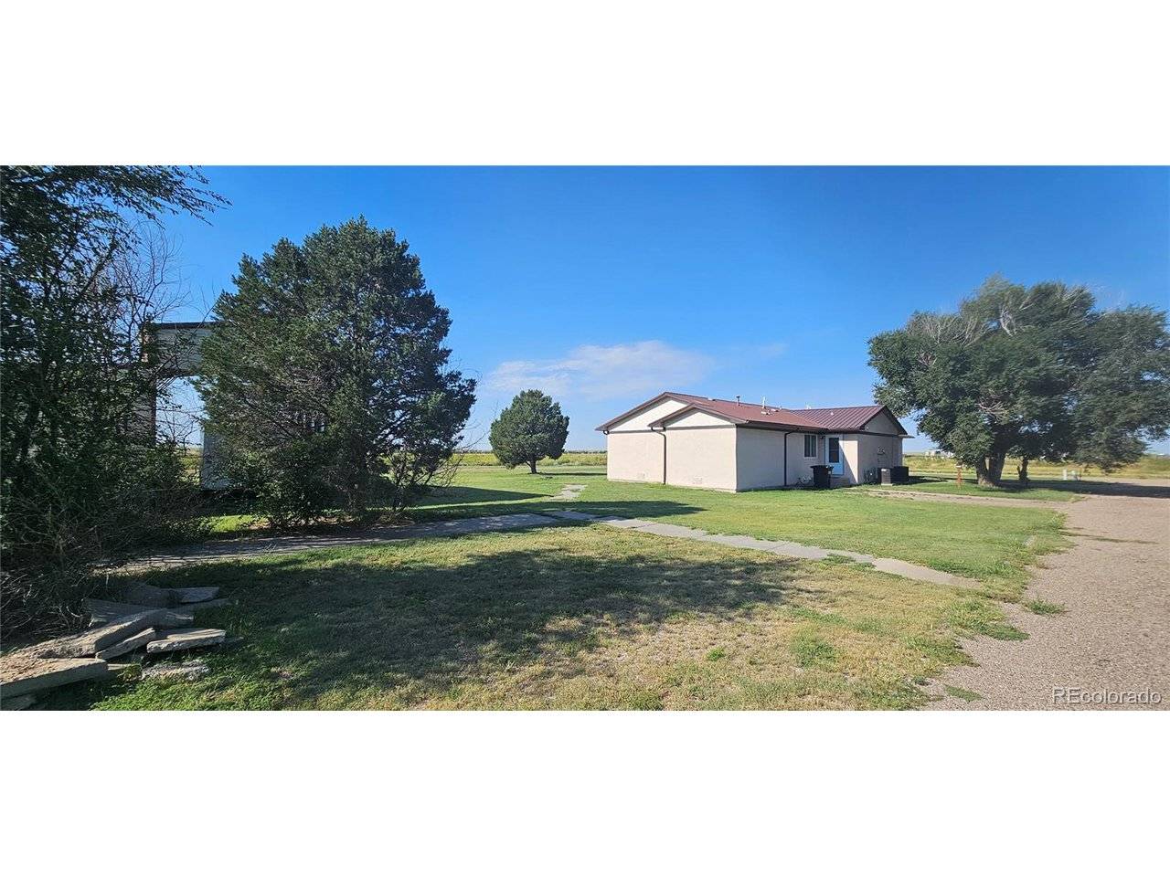 708 W 1st, Kit Carson, CO 80825