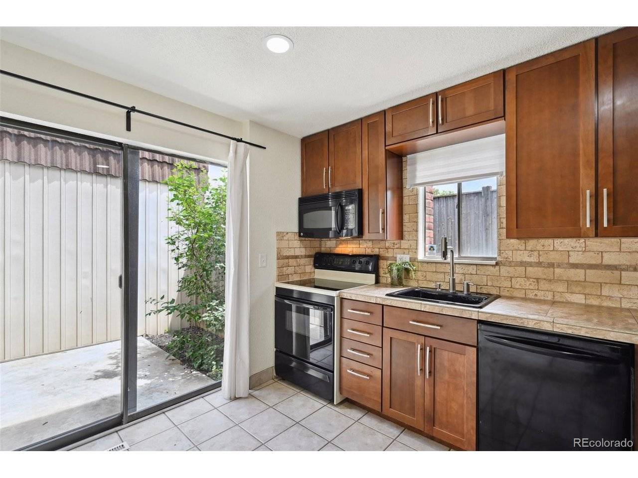 9338 W Utah, Lakewood, CO 80232