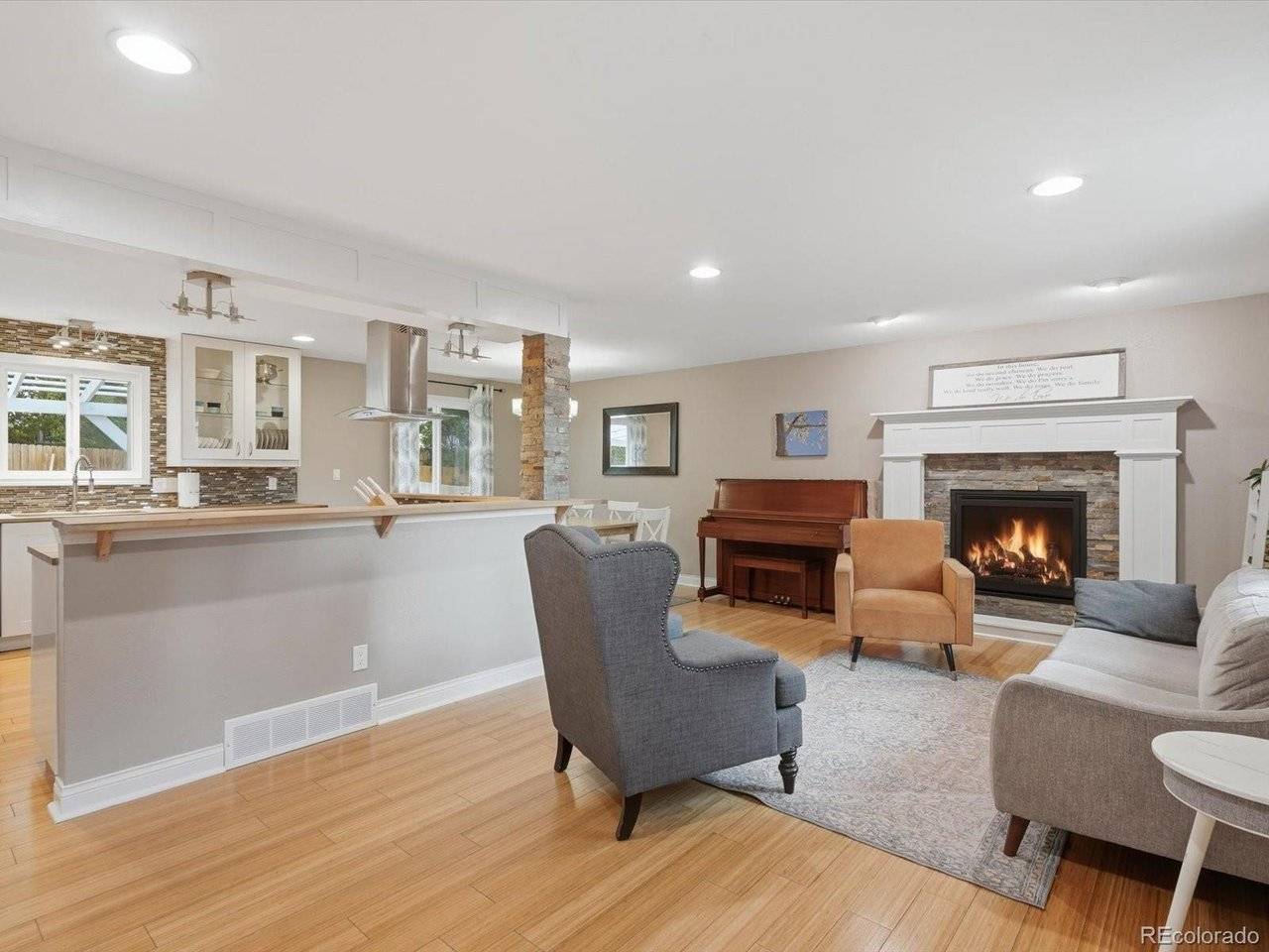 9105 W Bellwood, Denver, CO 80123