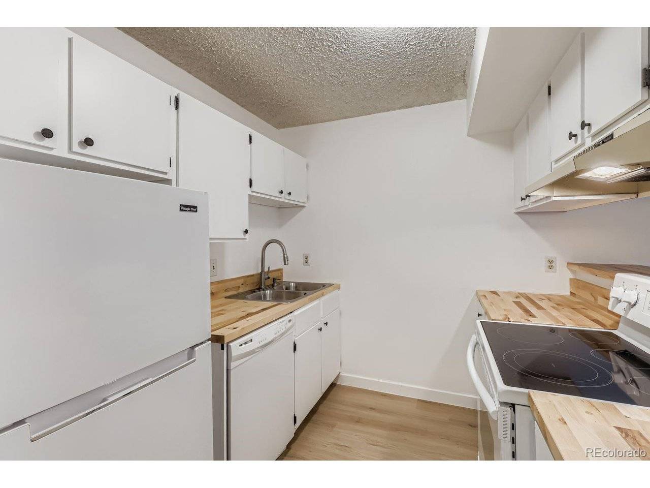 2707 Valmont #205D, Boulder, CO 80304