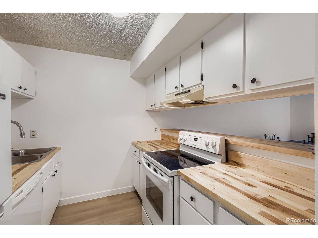 2707 Valmont #205D, Boulder, CO 80304
