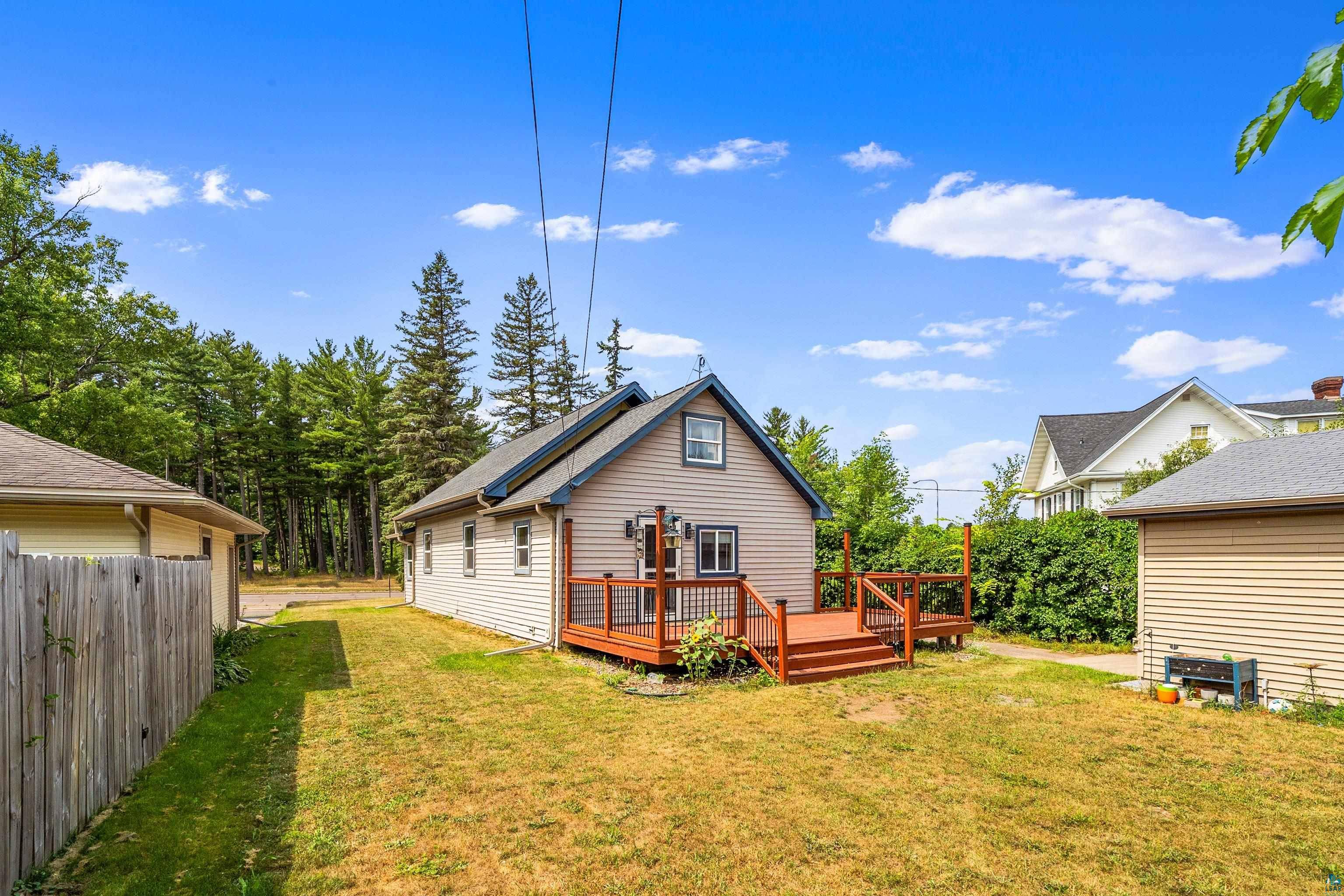 326 Lake Ave, Cloquet, MN 55720