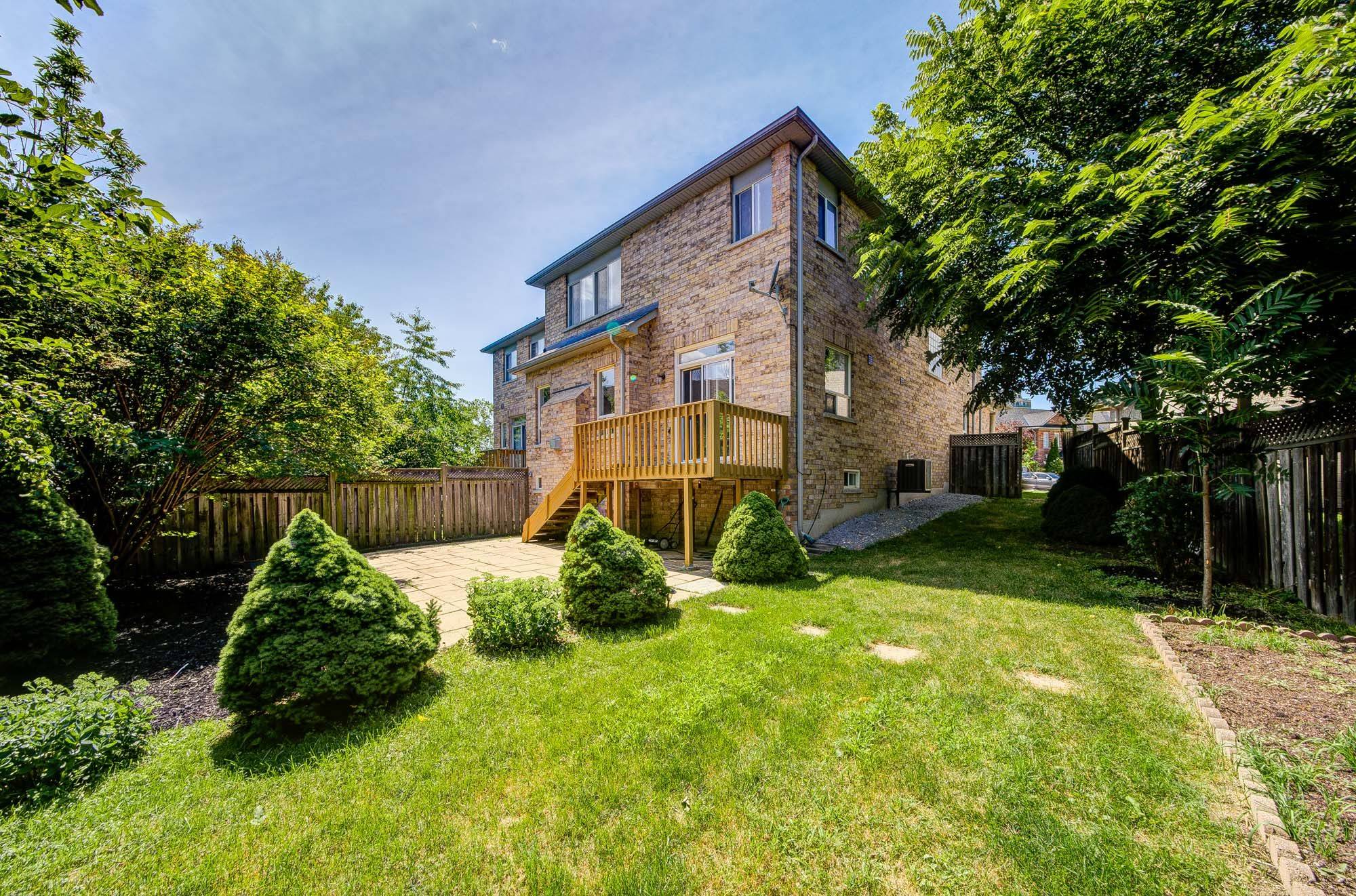 33 Levellands CRES, Richmond Hill, ON L4B 0A5