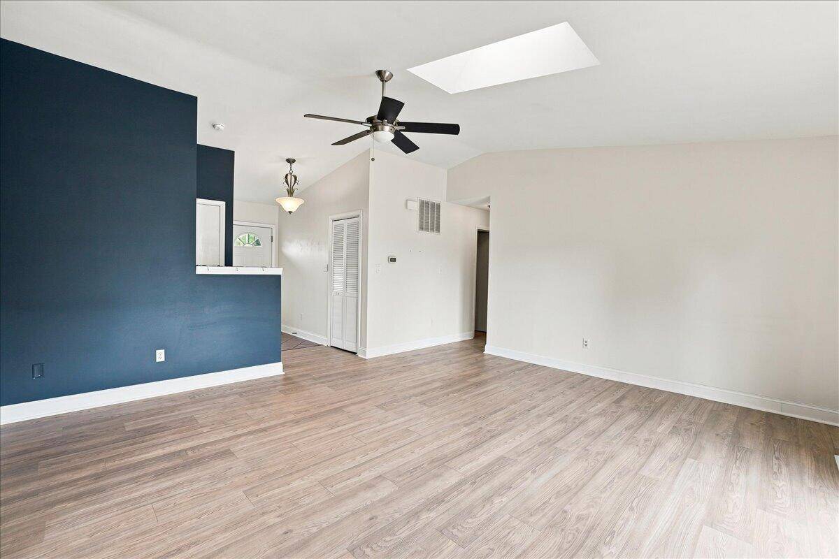 44 Ivy Lane, Dyer, IN 46311