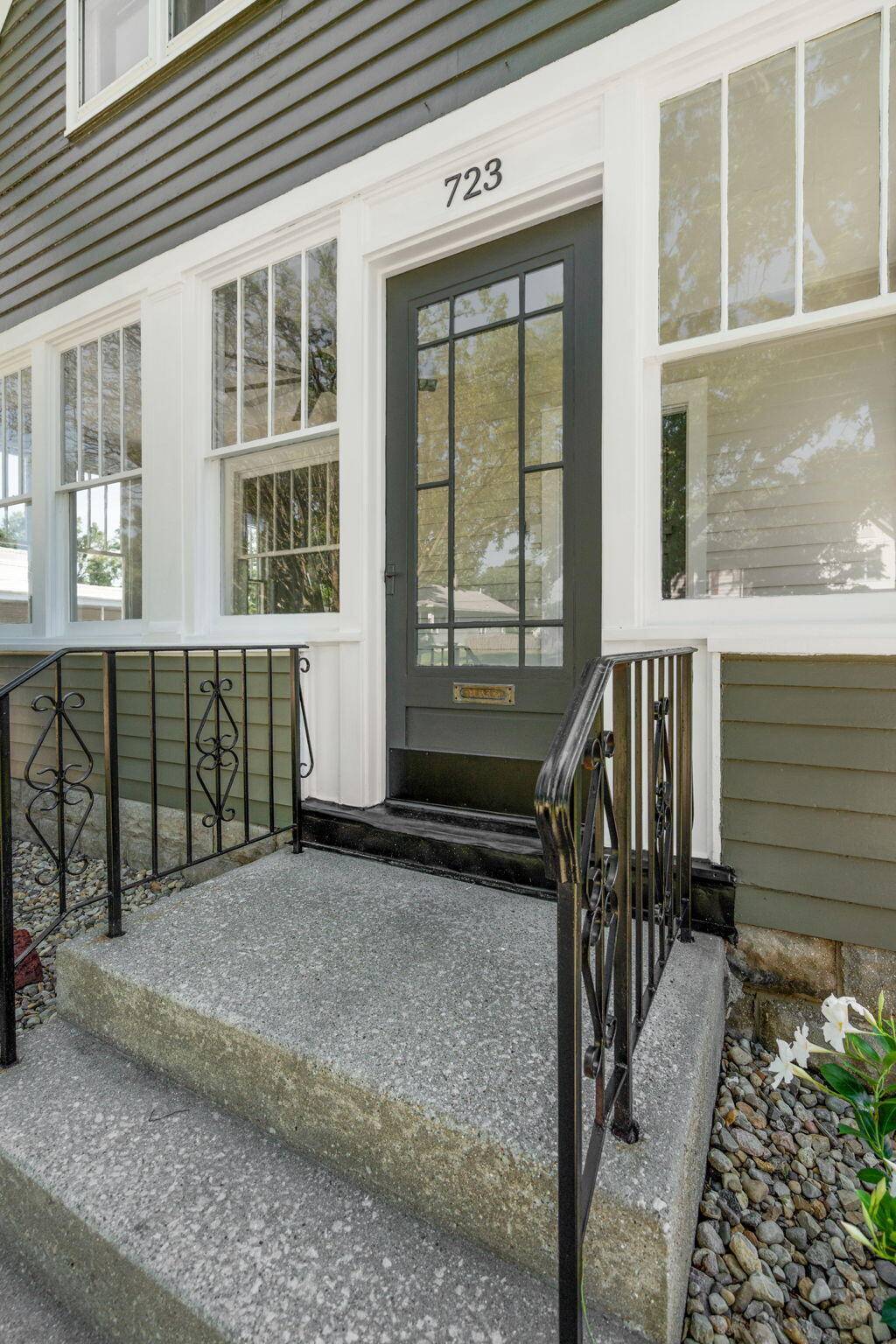 723 Lincoln Street, Hobart, IN 46342