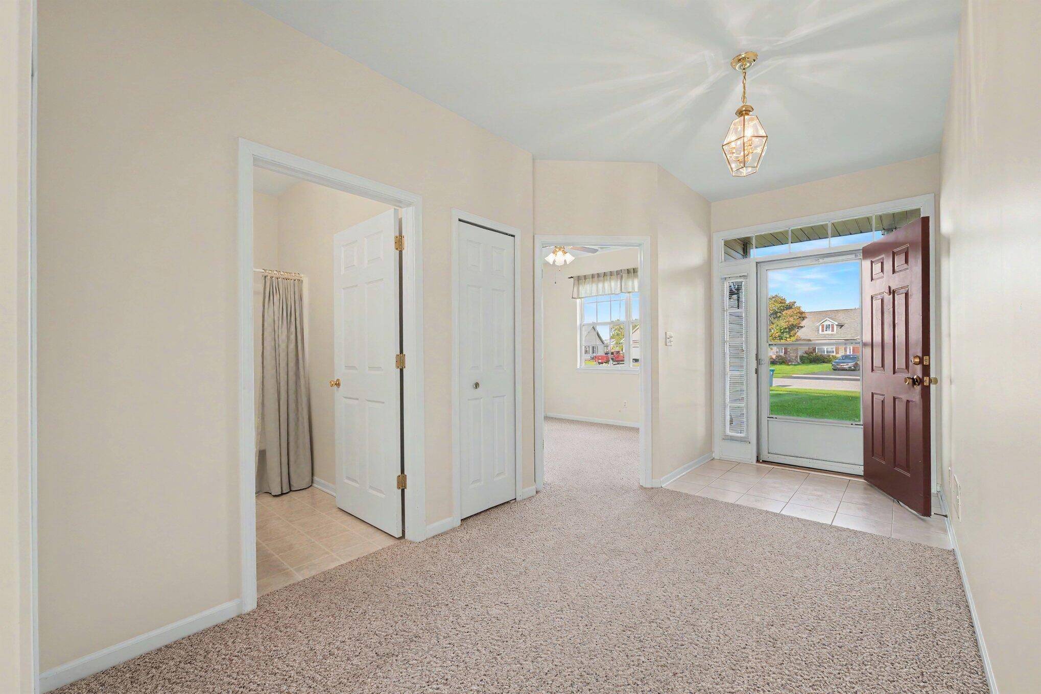 1260 Lily Lane, Schererville, IN 46375