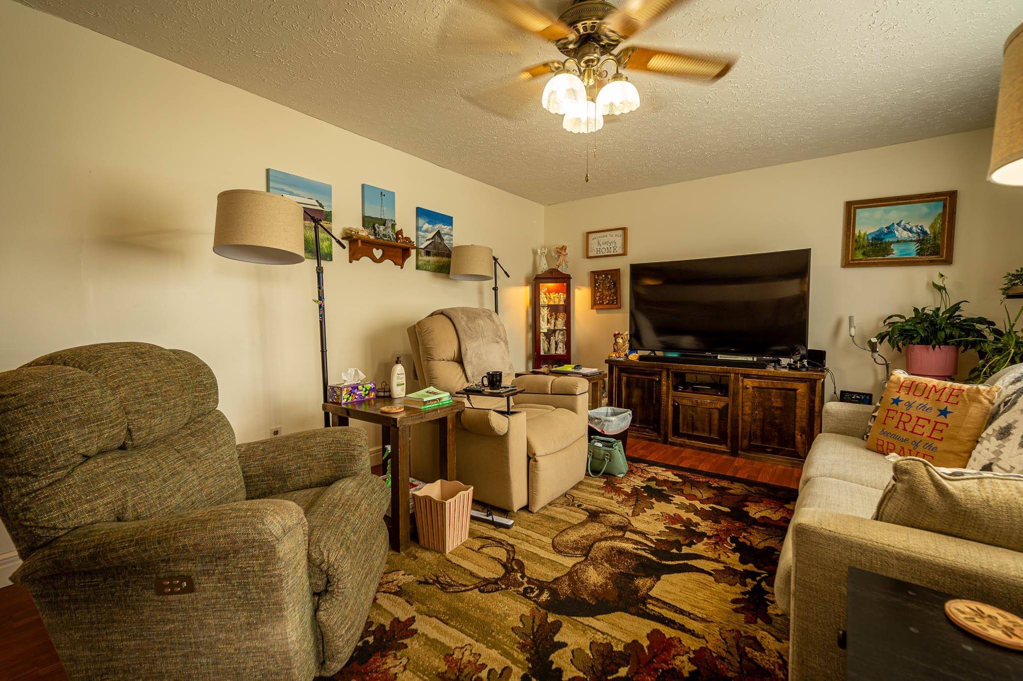505 E 18th, Concordia, KS 66901