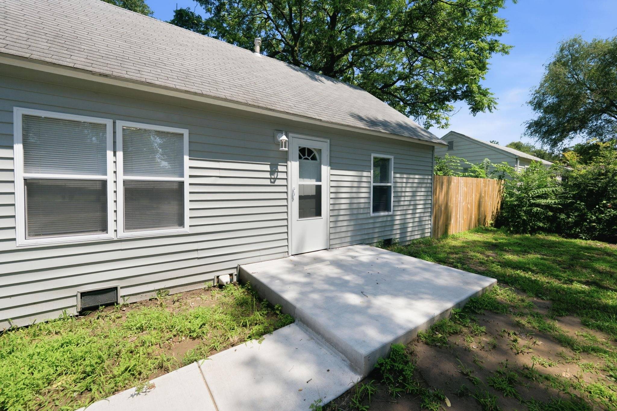 2416 S Pattie Ave, Wichita, KS 67216